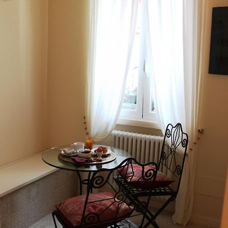 ミラノ アブラカダブラ トルトーナ Bed & Breakfast エクステリア 写真